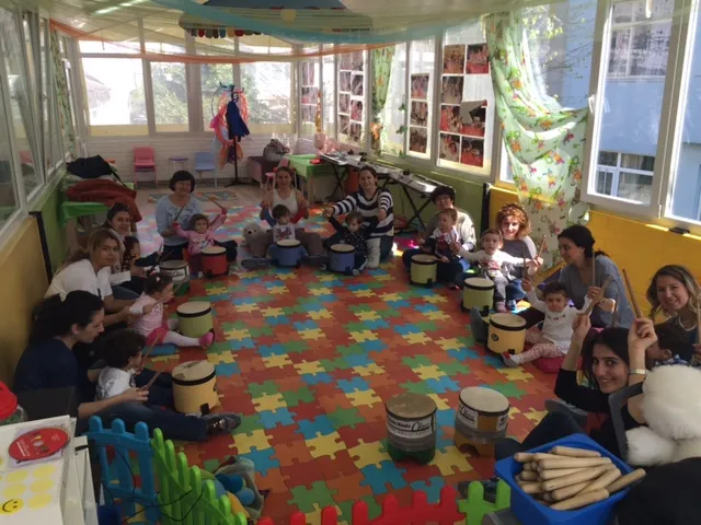 “Müzisyen Anne” Ahu Kahraman Yıldırım ile Kids Music Class Üzerine