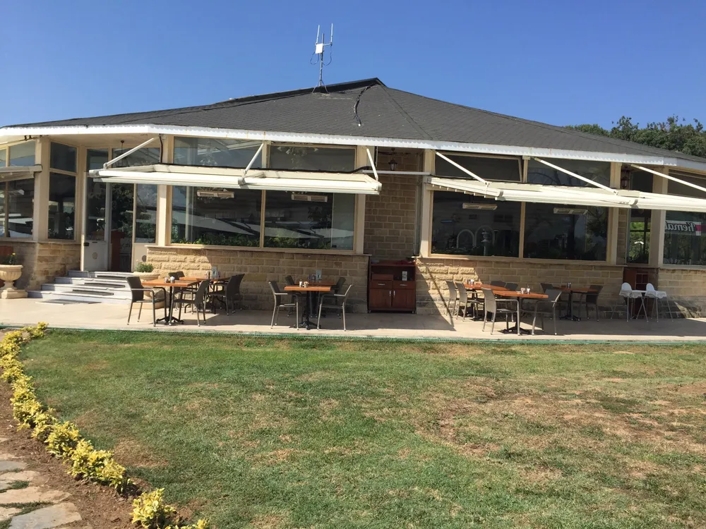 Romantika Cafe & Restaurant