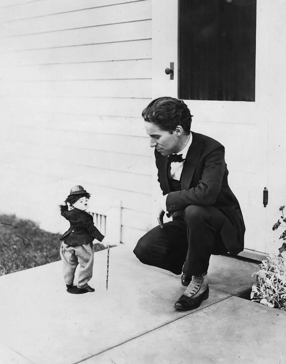 25 Aralık Charlie Chaplin’in Ölüm Yıldönümü: Şarlo Bebek Kadıköy’de
